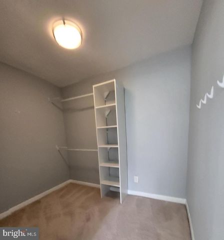 5 S COLLINGTON AVE, Baltimore, MD 21231