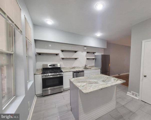 5 S COLLINGTON AVE, Baltimore, MD 21231