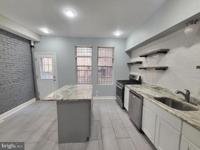 5 S COLLINGTON AVE, Baltimore, MD 21231