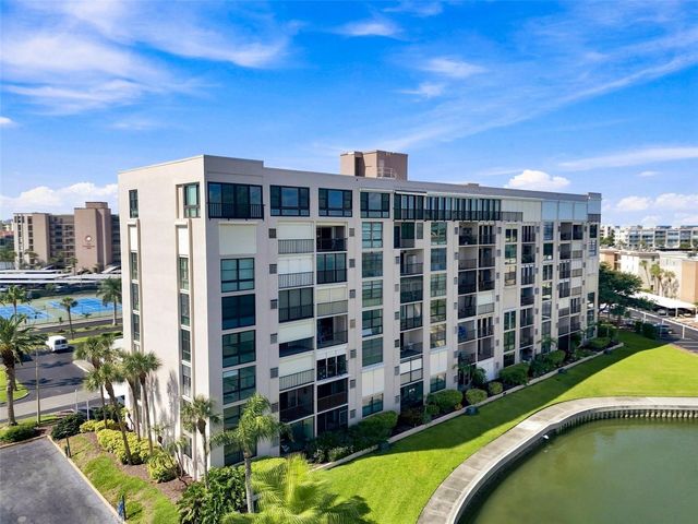 7700 SUN ISLAND DRIVE S 202, South Pasadena, FL 33707