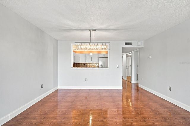 7700 SUN ISLAND DRIVE S 202, South Pasadena, FL 33707