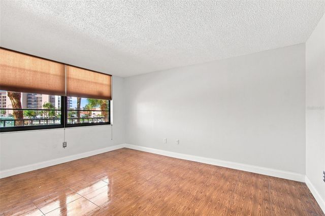 7700 SUN ISLAND DRIVE S 202, South Pasadena, FL 33707