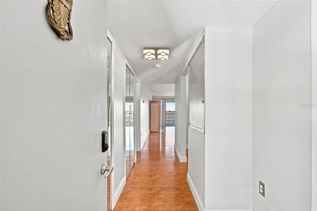 7700 SUN ISLAND DRIVE S 202, South Pasadena, FL 33707