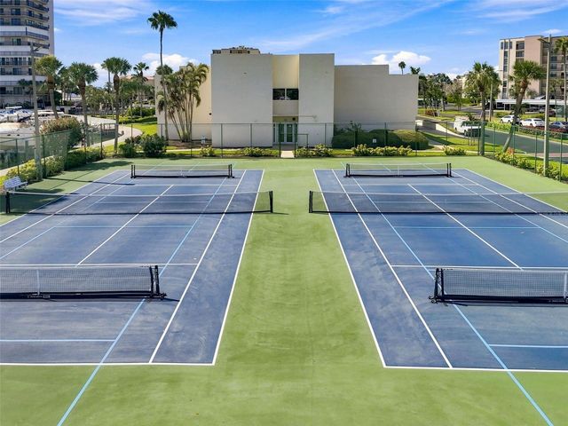 7700 SUN ISLAND DRIVE S 202, South Pasadena, FL 33707