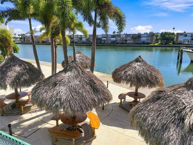 7700 SUN ISLAND DRIVE S 202, South Pasadena, FL 33707