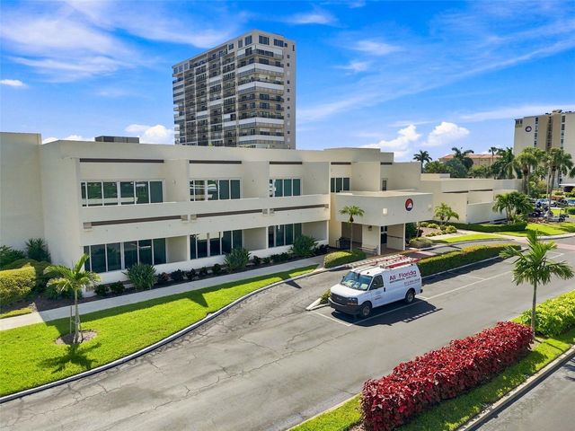 7700 SUN ISLAND DRIVE S 202, South Pasadena, FL 33707