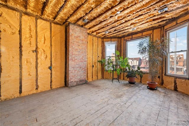 3003 E Grand Boulevard, Detroit, MI 48202