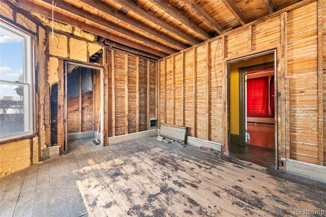 3003 E Grand Boulevard, Detroit, MI 48202