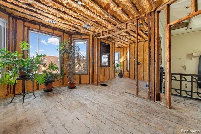 3003 E Grand Boulevard, Detroit, MI 48202