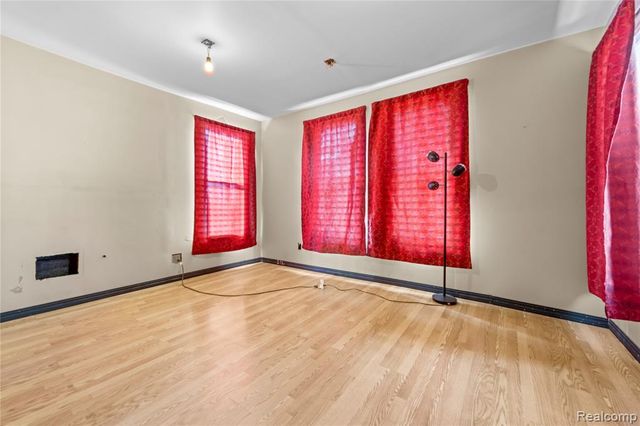 3003 E Grand Boulevard, Detroit, MI 48202