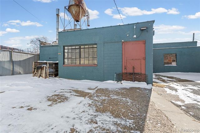 3003 E Grand Boulevard, Detroit, MI 48202