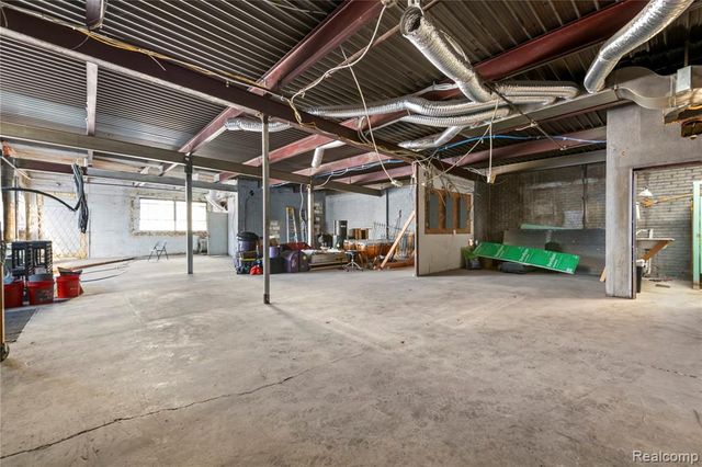 3003 E Grand Boulevard, Detroit, MI 48202