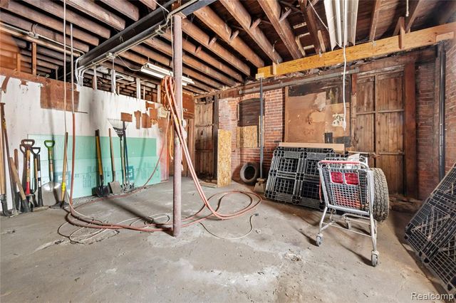 3003 E Grand Boulevard, Detroit, MI 48202