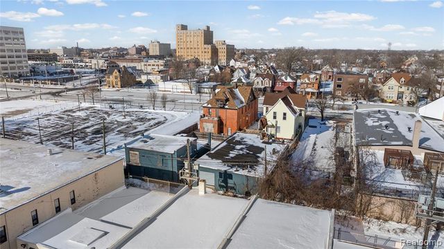 3003 E Grand Boulevard, Detroit, MI 48202