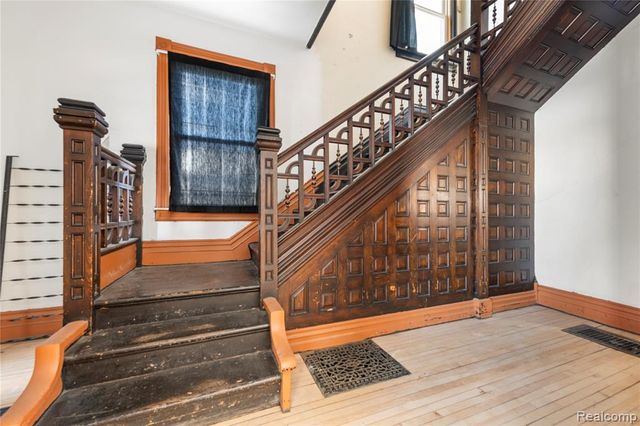 3003 E Grand Boulevard, Detroit, MI 48202