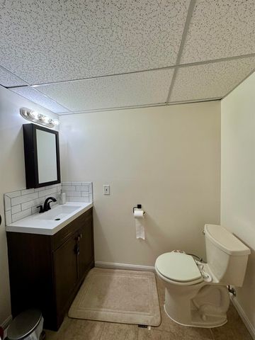 103 Derryfield Court, Manchester, NH 03104