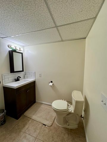 103 Derryfield Court, Manchester, NH 03104