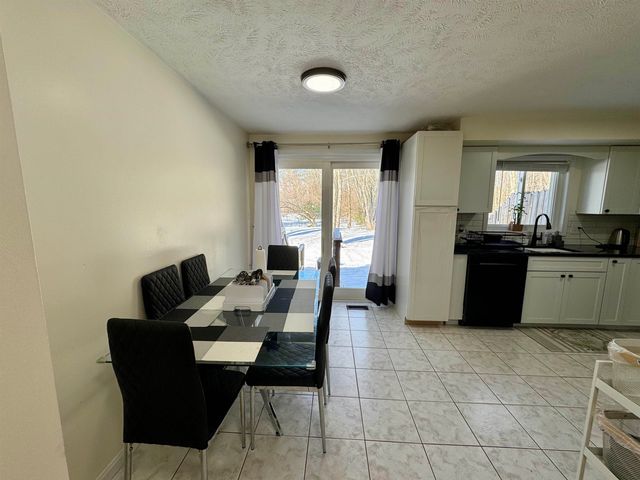 103 Derryfield Court, Manchester, NH 03104