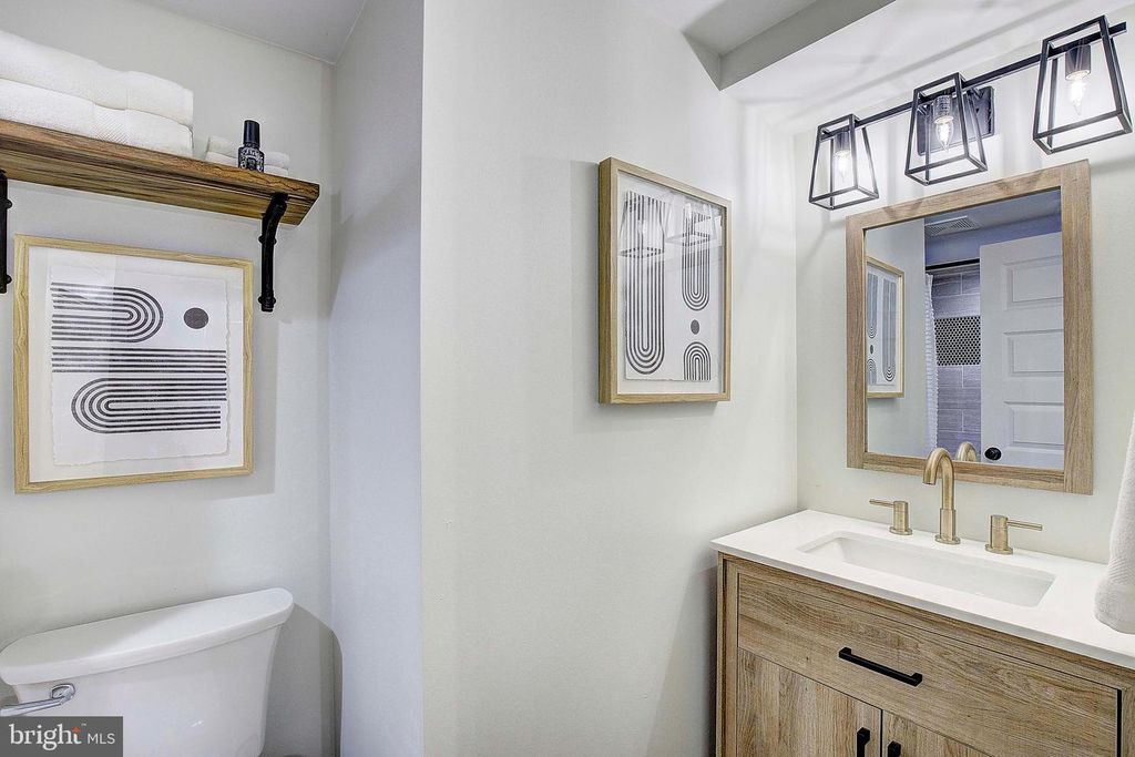 Image 29 of property listing at 13148 RIVER VIEW DR, Lusby, MD 20657