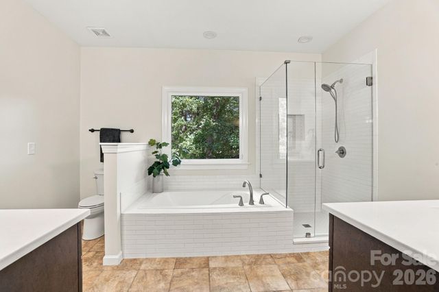 410 Whitefriars Lane, Matthews, NC 28105
