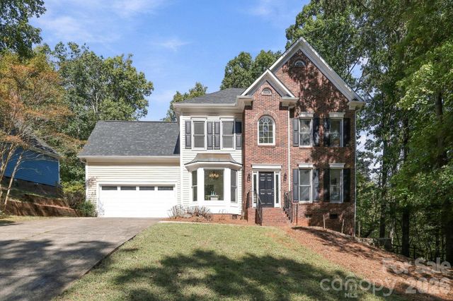 410 Whitefriars Lane, Matthews, NC 28105