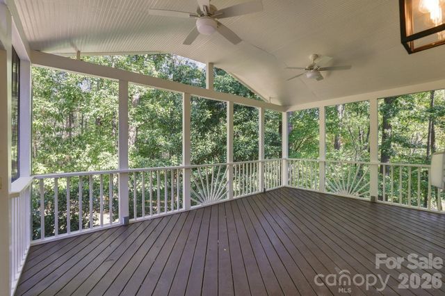 410 Whitefriars Lane, Matthews, NC 28105