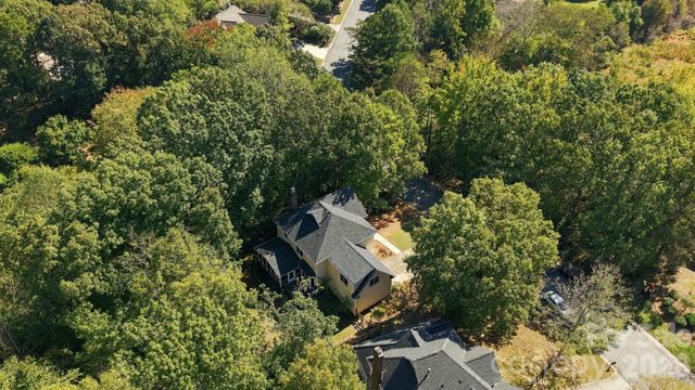 410 Whitefriars Lane, Matthews, NC 28105