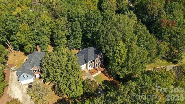 410 Whitefriars Lane, Matthews, NC 28105