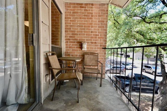 1818 Augusta Drive 4, Houston, TX 77057