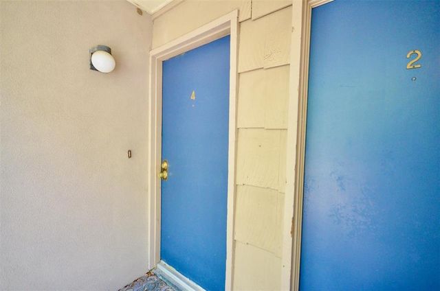 1818 Augusta Drive 4, Houston, TX 77057