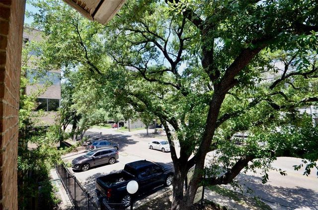 1818 Augusta Drive 4, Houston, TX 77057