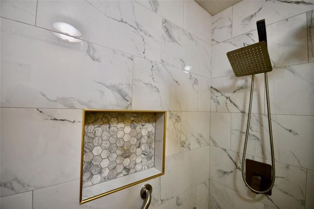 1818 Augusta Drive 4, Houston, TX 77057