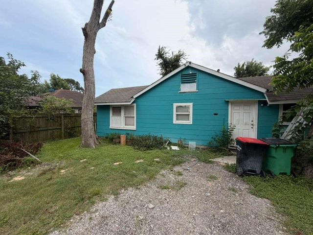 3226 Arkansas Street, Baytown, TX 77520