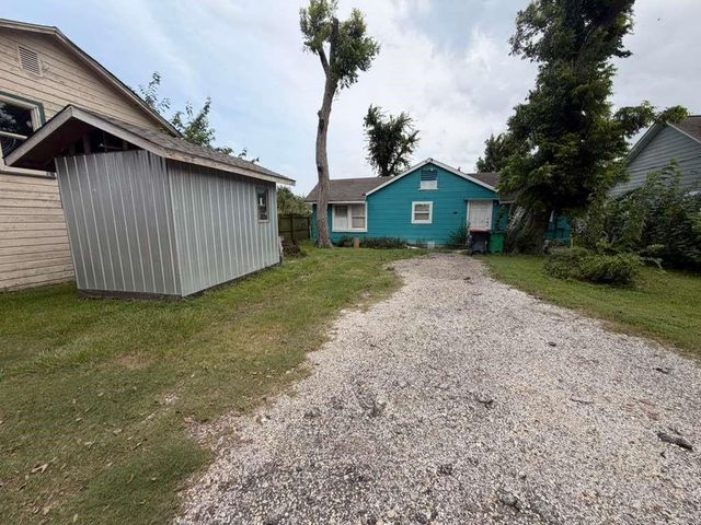 3226 Arkansas Street, Baytown, TX 77520