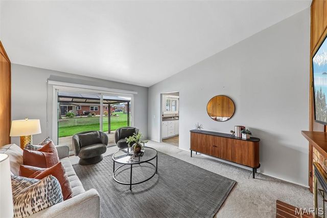 2850 Firelight Drive, St Louis, MO 63129