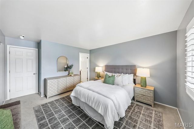 2850 Firelight Drive, St Louis, MO 63129