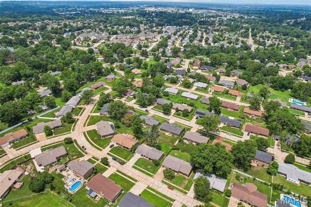 2850 Firelight Drive, St Louis, MO 63129