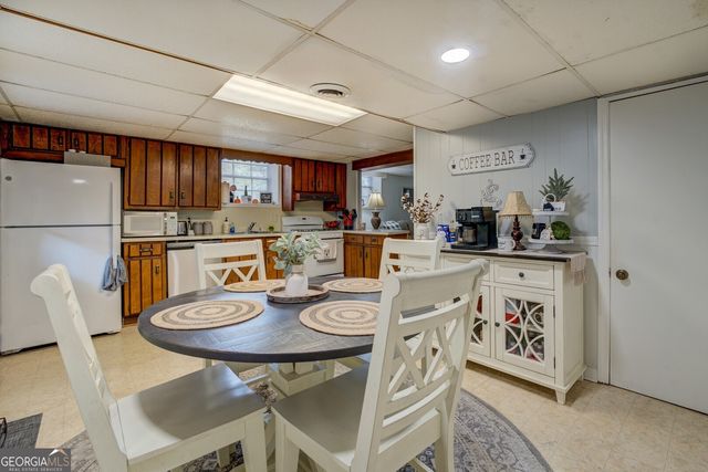 810 Sage Lane NW, Conyers, GA 30012