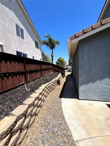 23895 Via Alisol, Murrieta, CA 92562
