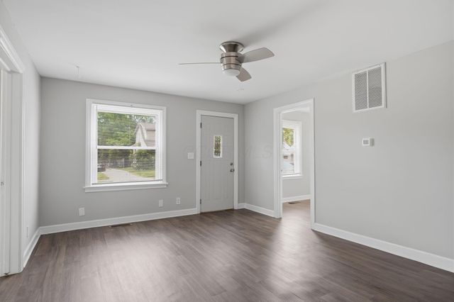 2954 Grasmere Avenue, Columbus, OH 43224