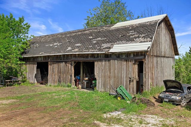 5365 State Highway 167, Hartford, WI 53027