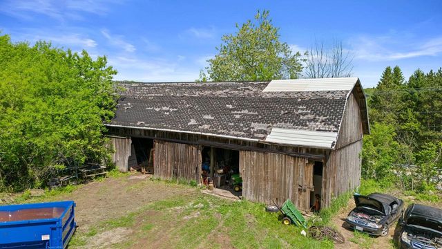 5365 State Highway 167, Hartford, WI 53027