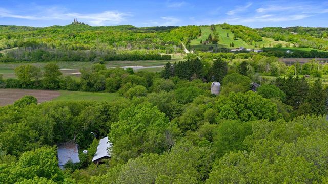 5365 State Highway 167, Hartford, WI 53027