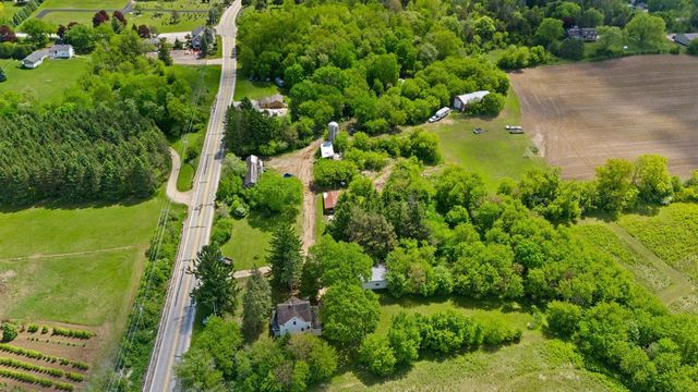 5365 State Highway 167, Hartford, WI 53027
