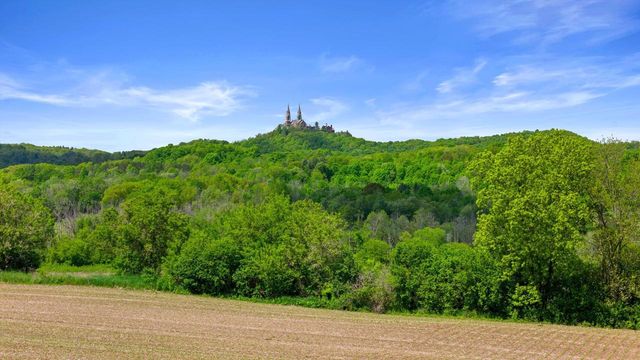 5365 State Highway 167, Hartford, WI 53027