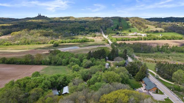 5365 State Highway 167, Hartford, WI 53027