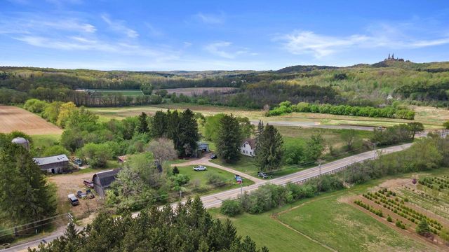 5365 State Highway 167, Hartford, WI 53027