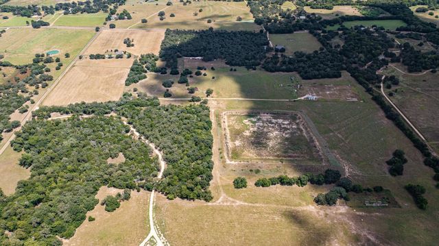 2210 Hermis Road, Schulenburg, TX 78956