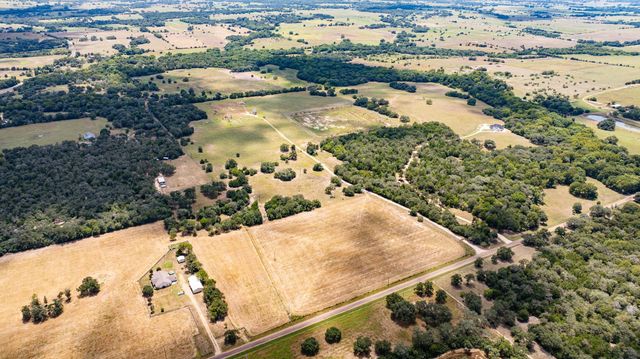 2210 Hermis Road, Schulenburg, TX 78956