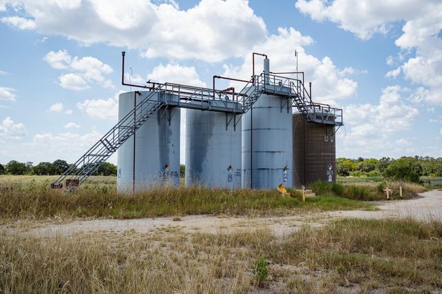 2210 Hermis Road, Schulenburg, TX 78956